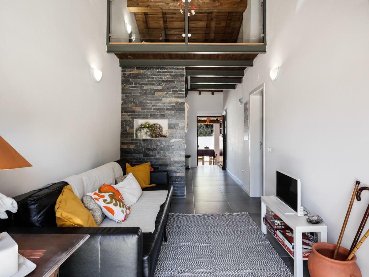 Casa Da Fonte / Fountain House Holiday home *